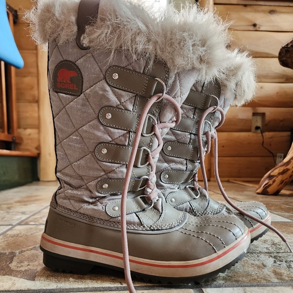 Joan of Arctic Sorel Boots Size 7 - Picture 2 of 7